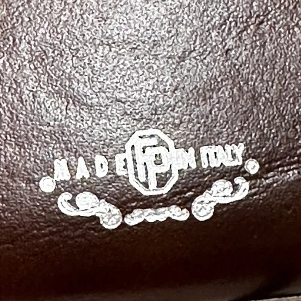 Florence Firenze Italian Leather Clutch Wallet Brown Snap Closure Florentine